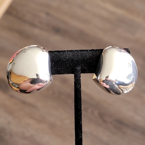 Tiffany & Co. Silver Earrings Clip On - Picture 4 of 16